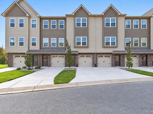 2237 Knotty Pine Trl