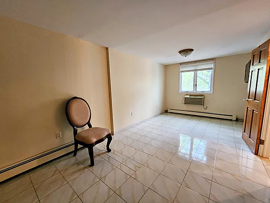 Rented by Compass | media 27