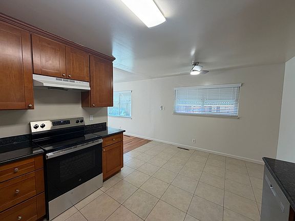 5th image of 1817 Foxworthy Ave