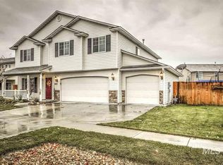 863 W 4th St N, Middleton, ID 83644