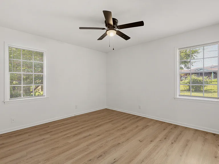 1642 Rozelle Cv — Photo 13