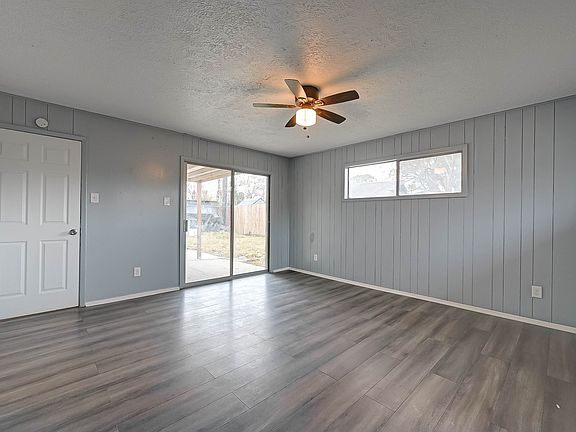 5th image of 2111 Rosemead Dr