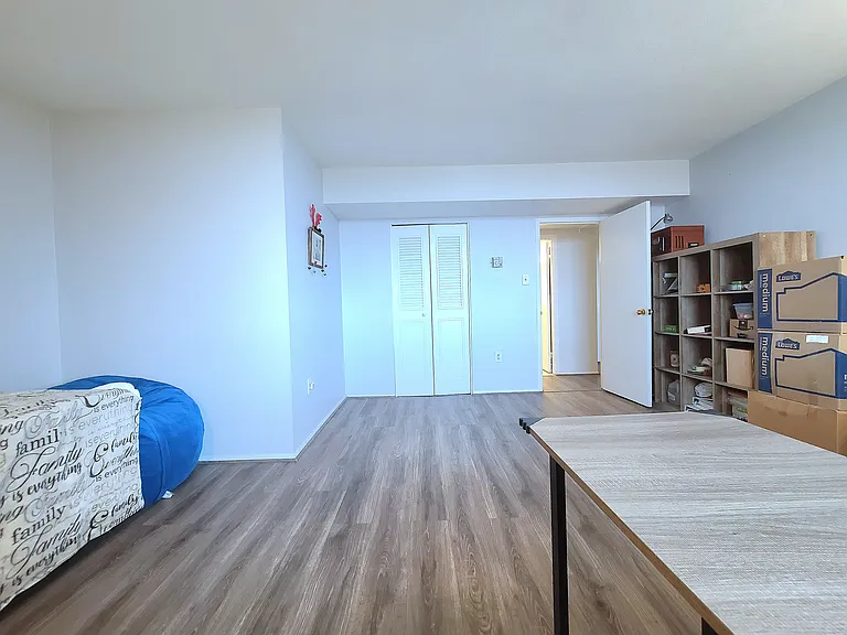 1 E University Pkwy #1408 — Photo 32