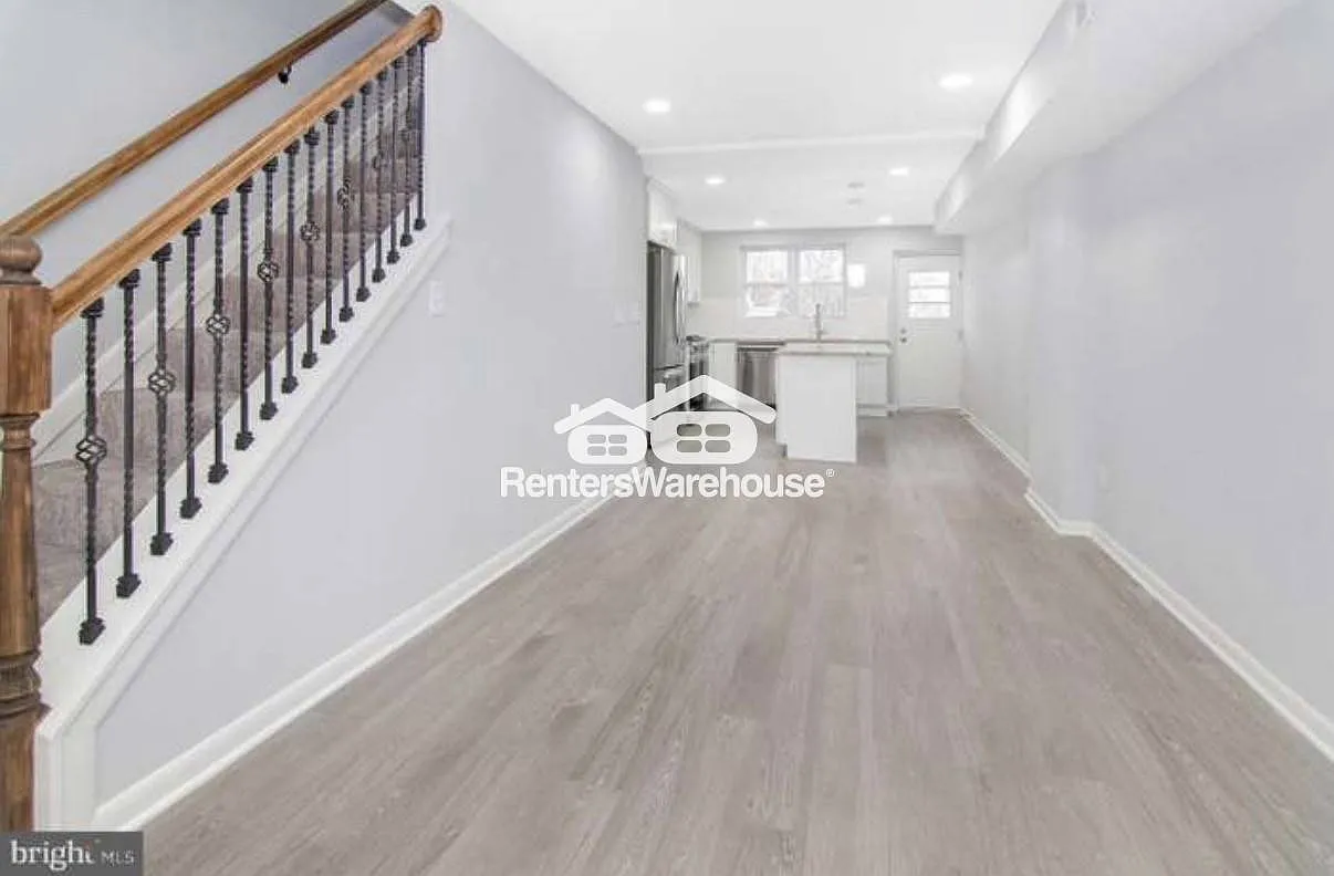 3 Bed / 1.5 Bath Townhome — Photo 1