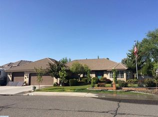 4402 W 21st Ave, Kennewick, WA