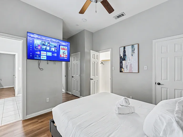 2451 Valley View Dr — Photo 13