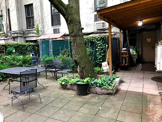 Rented by Natural Habitat Realty | media 2