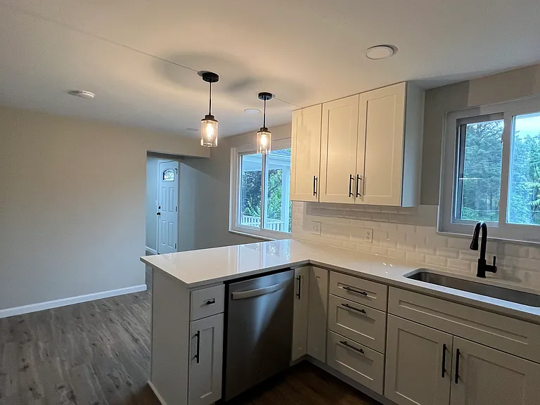 2152 Whited St — Photo 3