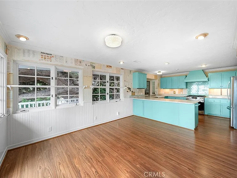 905 Emerald Bay — Photo 12