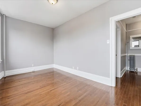 134 Clifton Place image 6 of 28