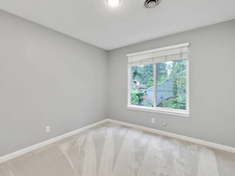 18679 Indian Creek Dr — Photo 26