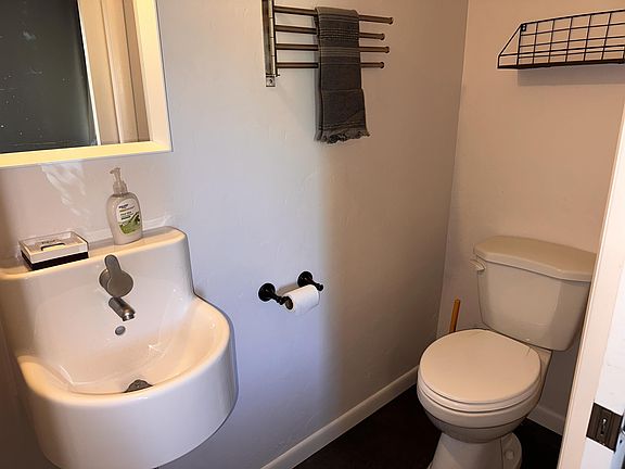 4th image of 315 N Washington Ave