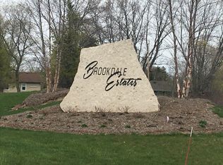 N49W15419 Orchid Cir, Menomonee Falls, WI 53051