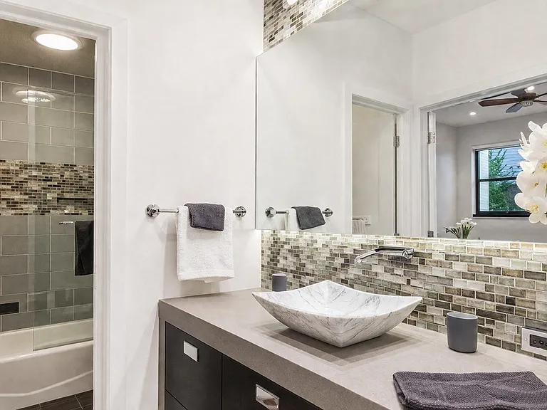 1440 Broadway #107 — Photo 9