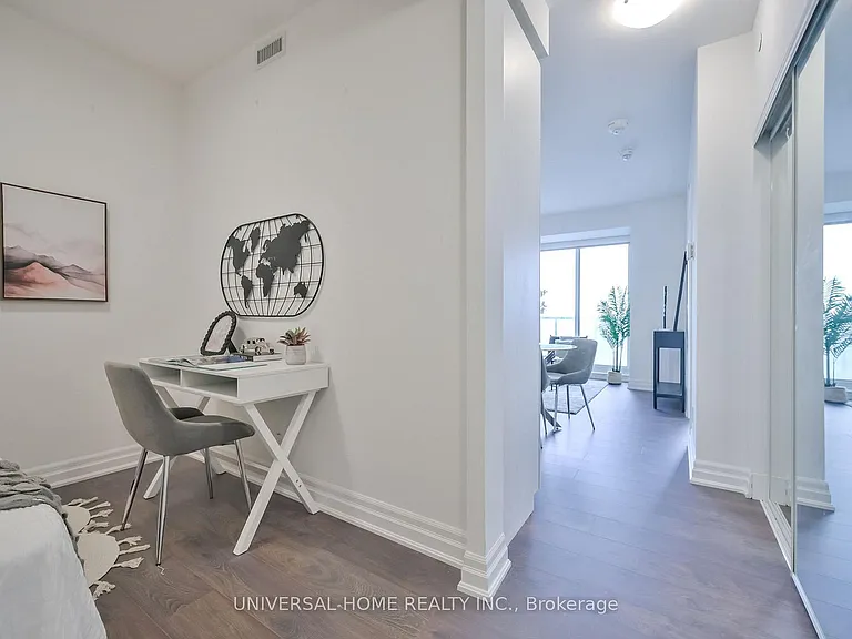 10 Rouge Valley Dr W #1411 — Photo 5