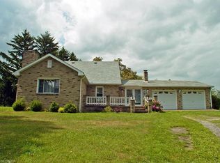 191 Buckey Hill Rd, Wellsburg, WV 26070