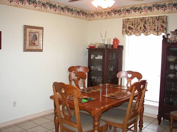 4th image of 716 Oakview Dr