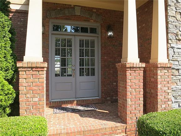 3rd image of 3722 Willow Wind Dr