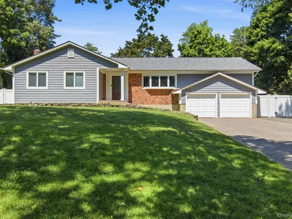 18 Millet Street, Dix Hills, NY 11746