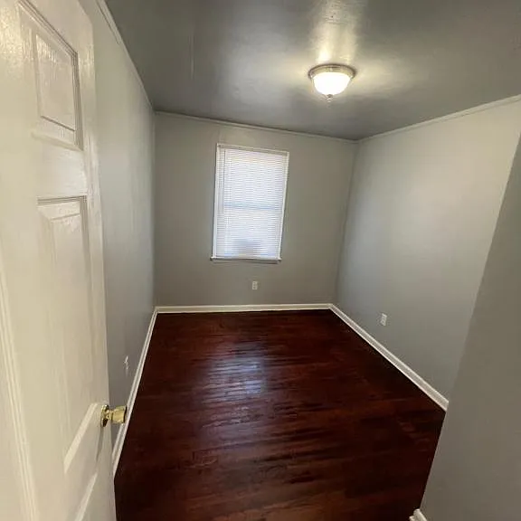 419 Porterville St — Photo 9