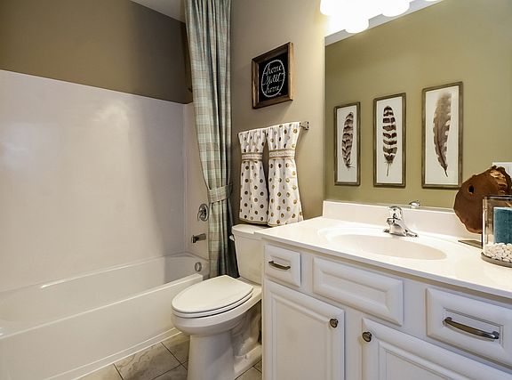 3rd image of 6417 Doral Dr