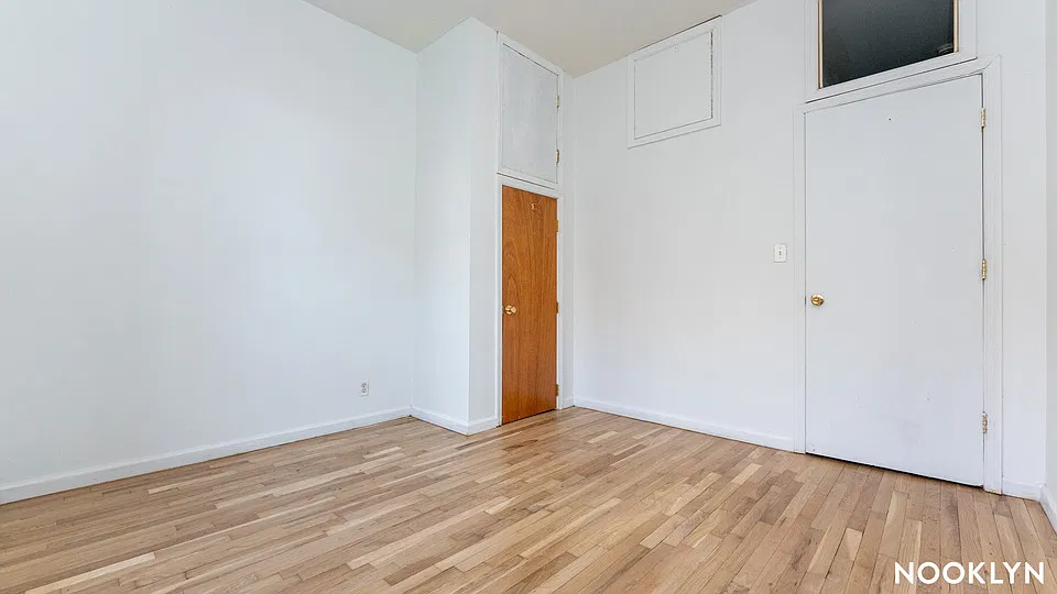 311 Jefferson Street — Photo 4