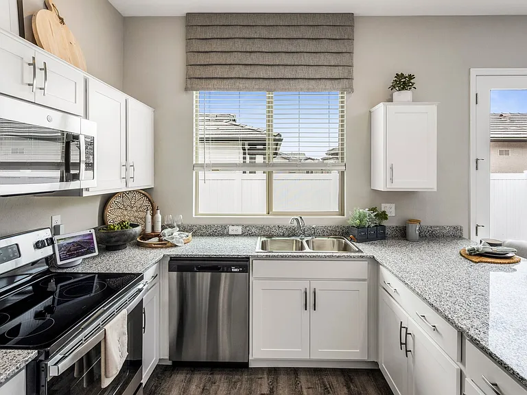 9200 W McDowell Rd — Photo 10
