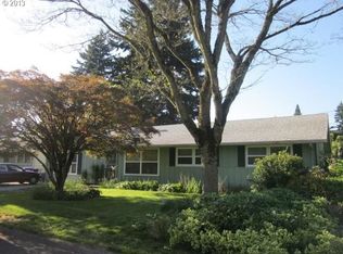 17745 SE Washington St, Portland, OR 97233