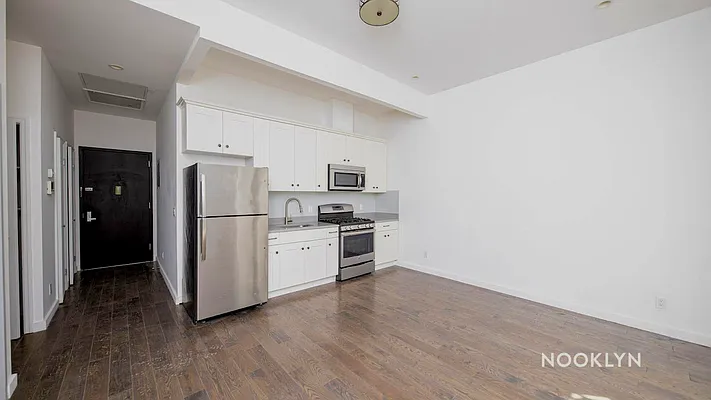 Rented by Nooklyn NYC LLC | media 8