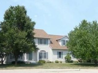 5405 20th Avenue Ct, Moline, IL 61265