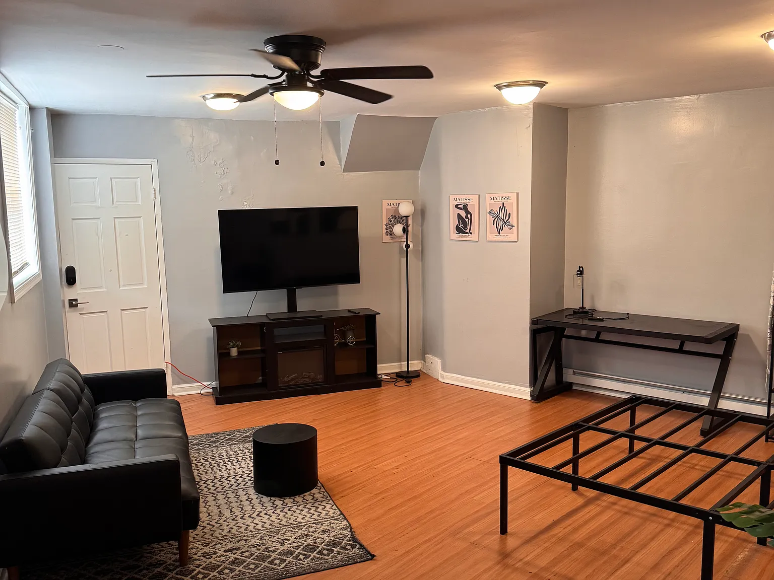 Studio, 500 sqft, $1,100 — Photo 1