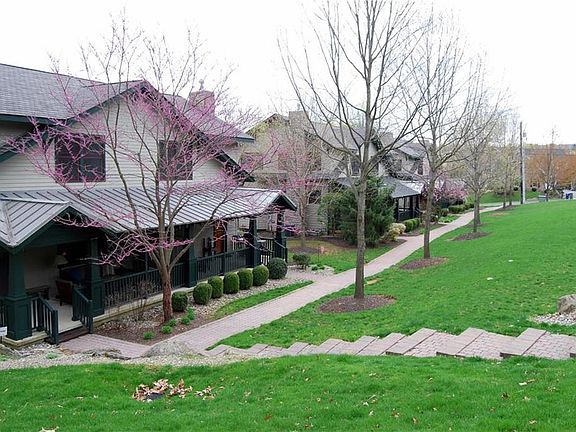 2nd image of 3490 Creekside Ct