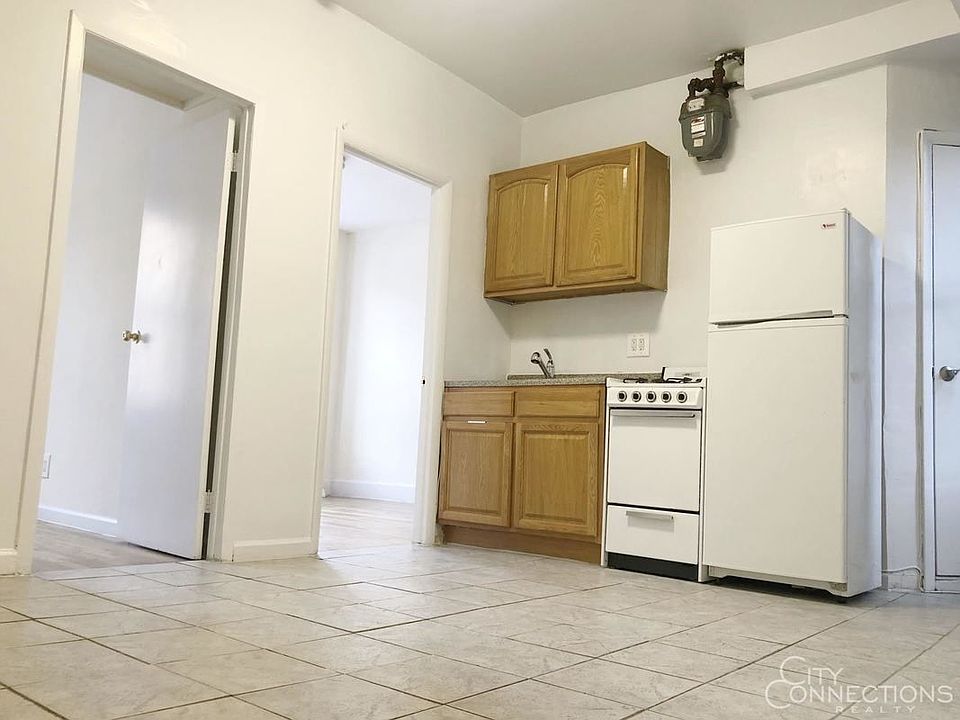 1st image of 270 6th Ave APT 9