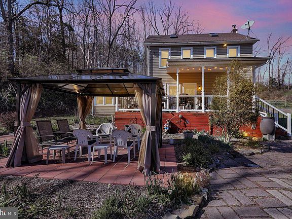 3rd image of 166 Arboretum Rd