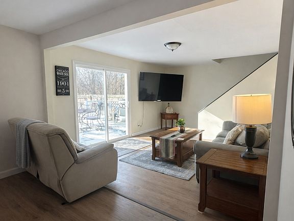 4th image of 4709 W 128th St