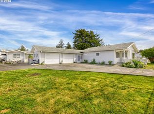 1425 SE 12th Pl, Warrenton, OR 97146