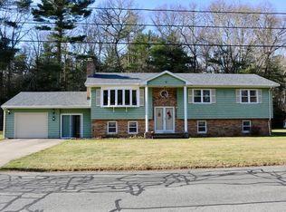 9 Rene St, Acushnet, MA 02743
