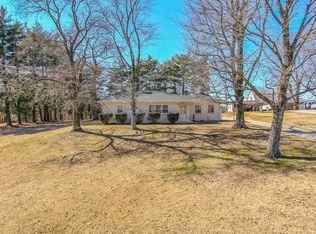 6900 Henze Rd, Evansville, IN 47720