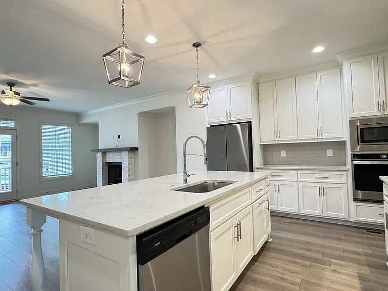 227 Nash St — Photo 11