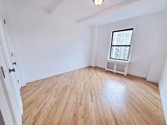 Rented by Rachel Realty | media 17