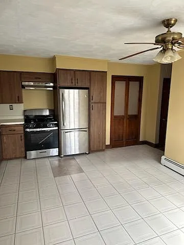 4 bed, 1180 sqft, $2,500 — Photo 3