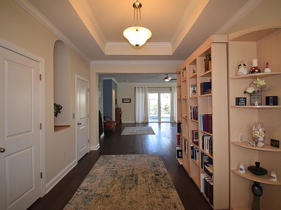 4th image of 1192 Culbertson Ave.