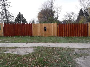 513 N Front St, Crookston, MN 56716