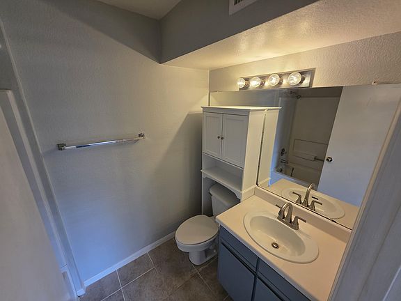 3rd image of 529 Southwest Pkwy Room 201-3
