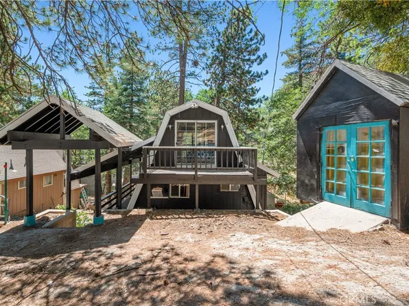 2404 Oak Dr, Arrowbear Lake, CA 92382