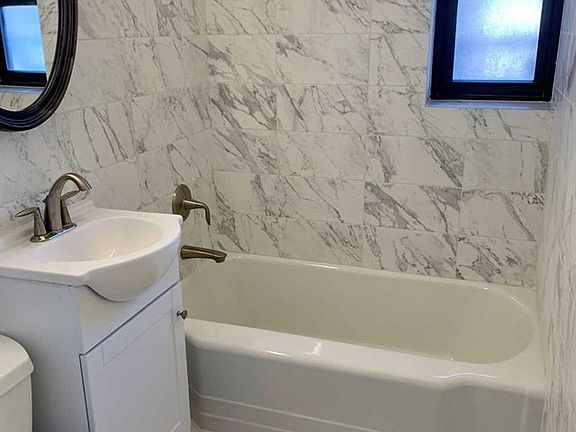 2nd image of 411 Park Pl APT 2E
