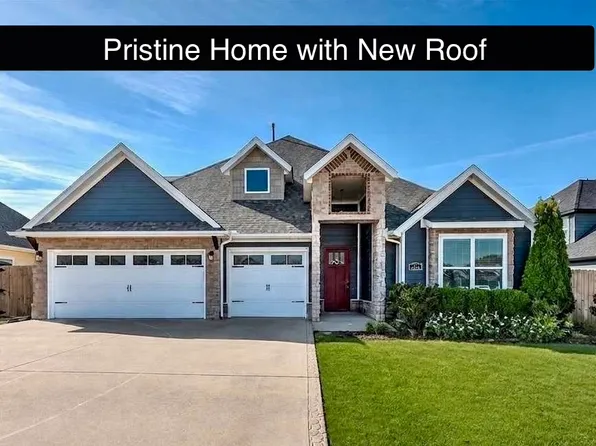 1051 Silver Maple St, Centerton, AR 72719
