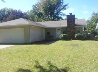 237 Glasgow Dr, Springfield, IL 62702