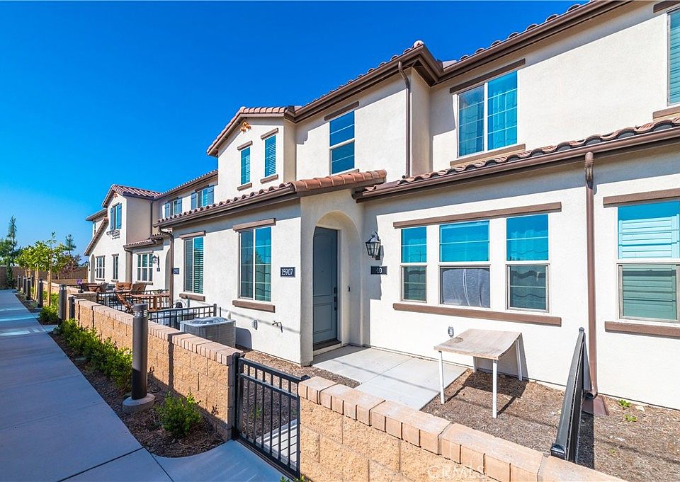 1st image of 15907 Stresa Ln #10