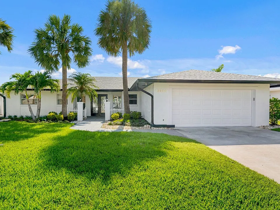 3924 Versailles Dr